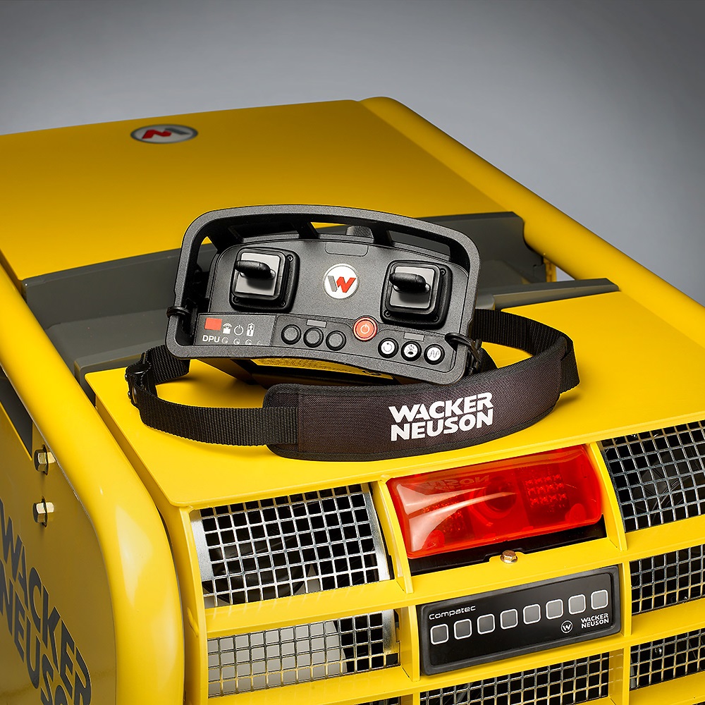 Виброплита Wacker Neuson DPU 110r пульт